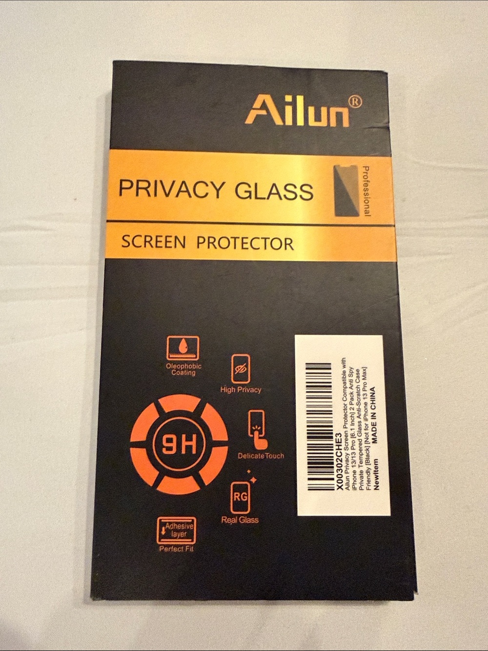 iPhone 13/13 Pro Privacy Glass Screen Protector (2)